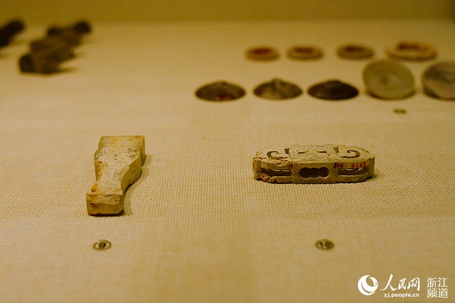 Fy͸pңW ҫz