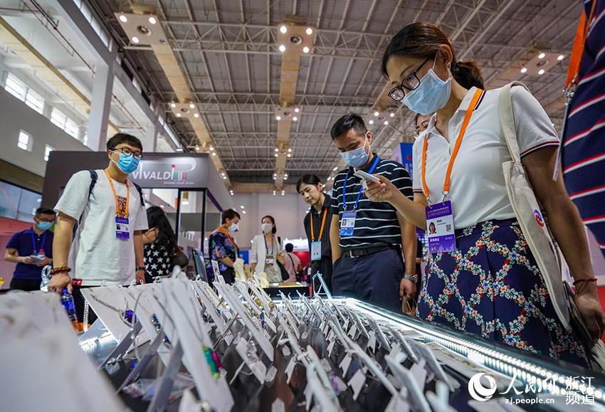 69Ж|W^һλ˽ݿ˵ˮƷW z