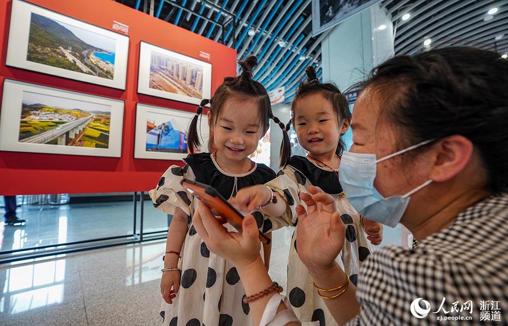 629һp̥F·lչ}DƬչǰ^ԼӰƬW z