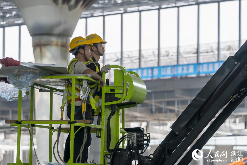 ݙCT4վȫMȲbbAW Ĕz