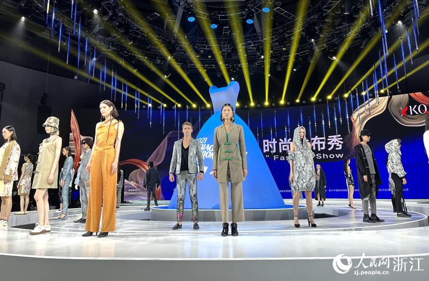 xGLrδĻ^һҕXʢW |z