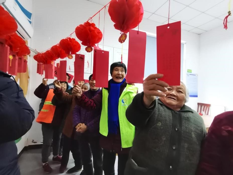 犹悱yҸ_չȡhȤζi}׌֪RνAz