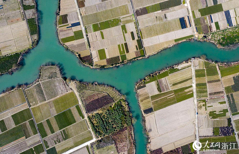 б^ֵfq򷭵{ɫPW z