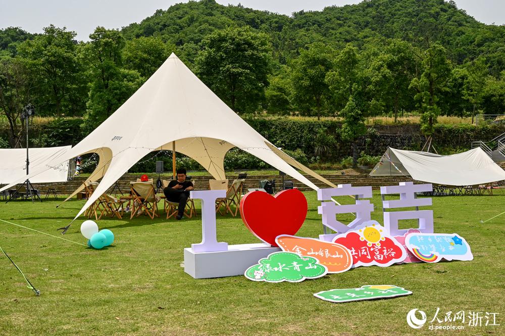 �ο�����Ļ��С��������W �~�e�Ôz