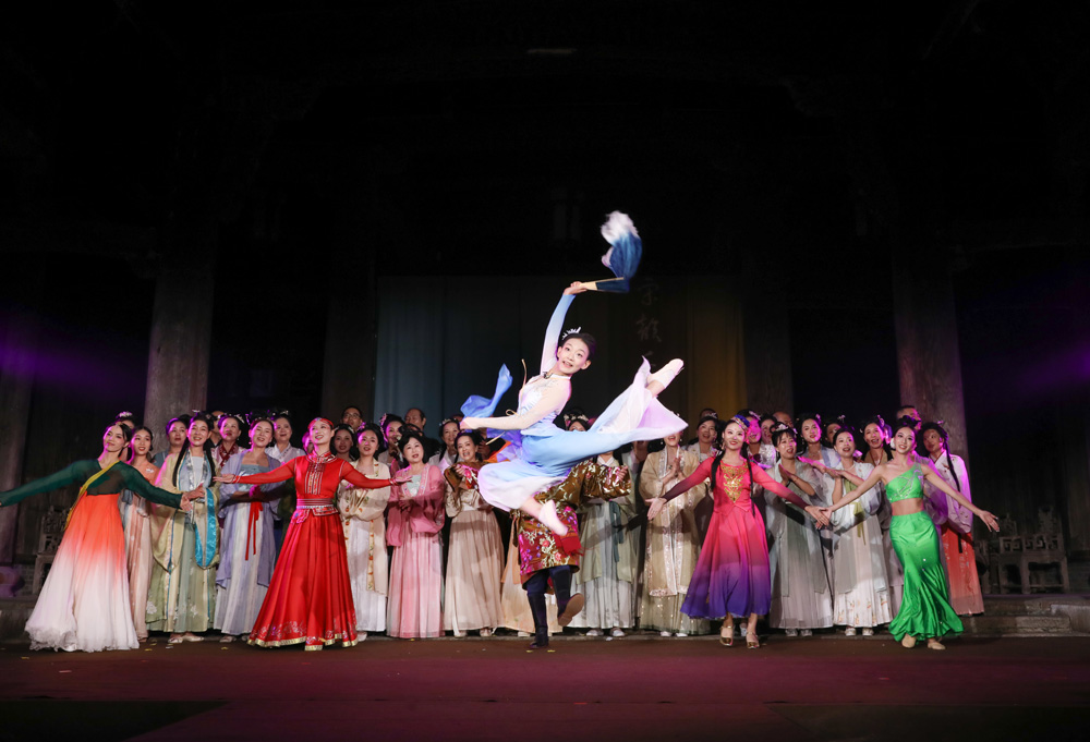 臺州市黃巖區政協舉行“宋韻千年入夢來”中秋聯誼活動。蔡志敏攝