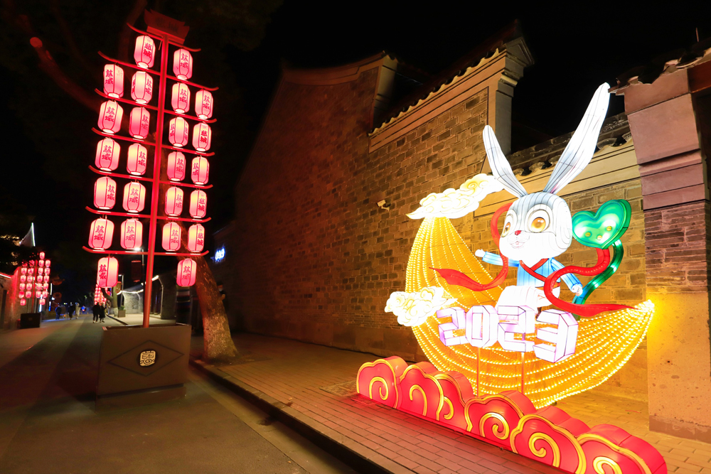 為期一個月的“城慈納萬?！睂毑責魰瘸?023癸卯年新春燈會正式啟幕。慈城鎮供圖