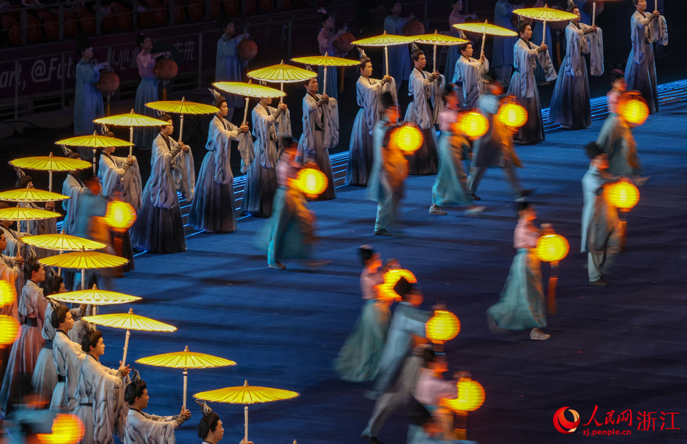 9月23日晚，第19屆亞洲運動會開幕式在浙江省杭州市舉行。人民網 章勇濤攝