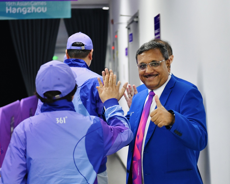 技術官員對著徐青青的鏡頭豎起了大拇指。受訪者供圖