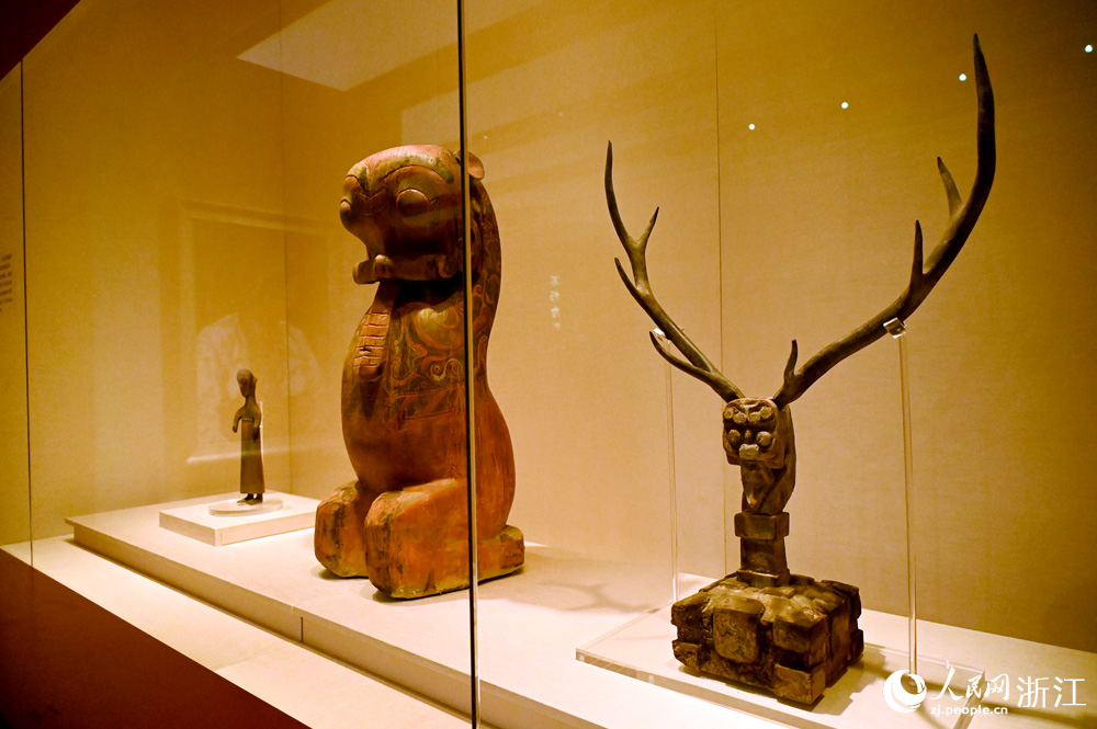 12月27日，“不朽——大漆藝術五千年”展覽在杭州良渚博物院開展。人民網記者 葉賓得攝