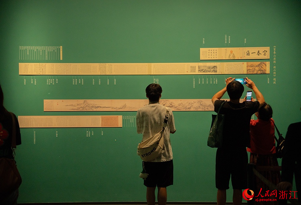 觀展現場。 人民網記者 王麗瑋攝