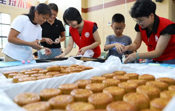 風雨中的德清，很暖！