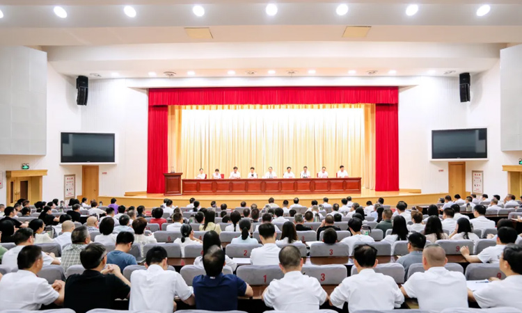 臺州市慶祝第40個教師節大會暨教師隊伍建設推進會召開