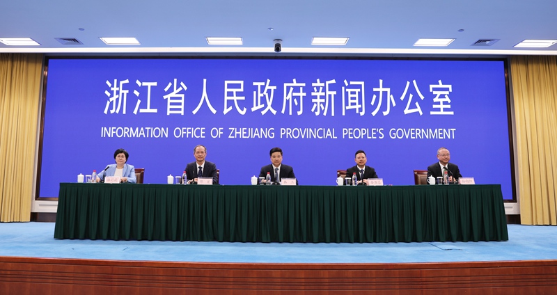 12月17日，建設高能級開放強省新聞發布會在杭州舉行。季群雅攝