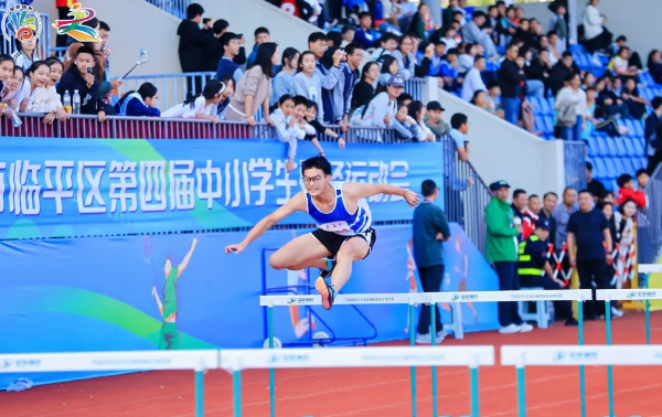 這個秋天，校園中最有活力的樣子都在這場比賽里