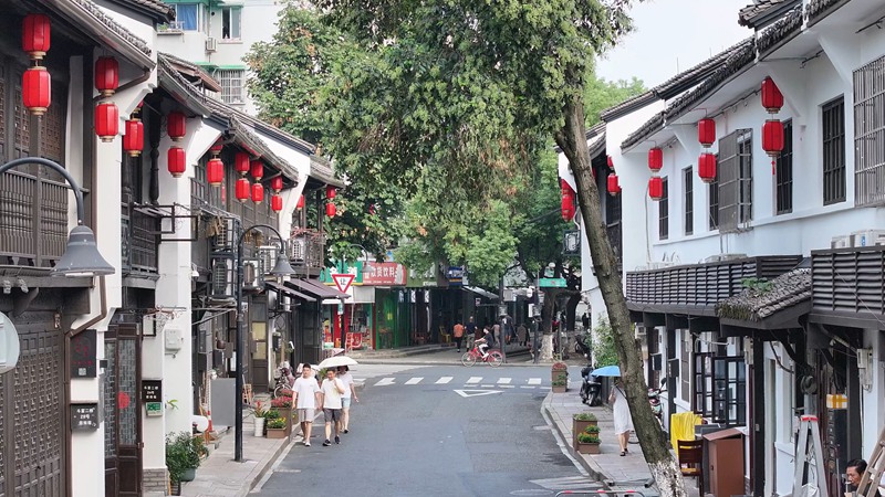 改造后的五柳巷。上城區小營街道供圖