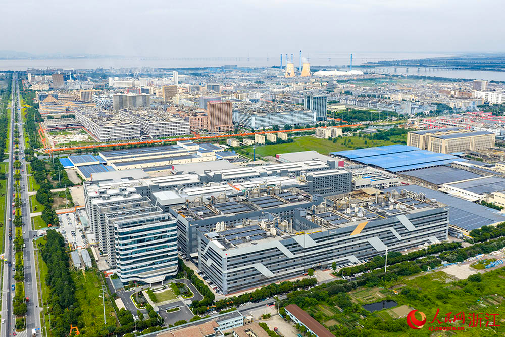 紹興市柯橋區印染產業集聚園區。人民網 章勇濤攝