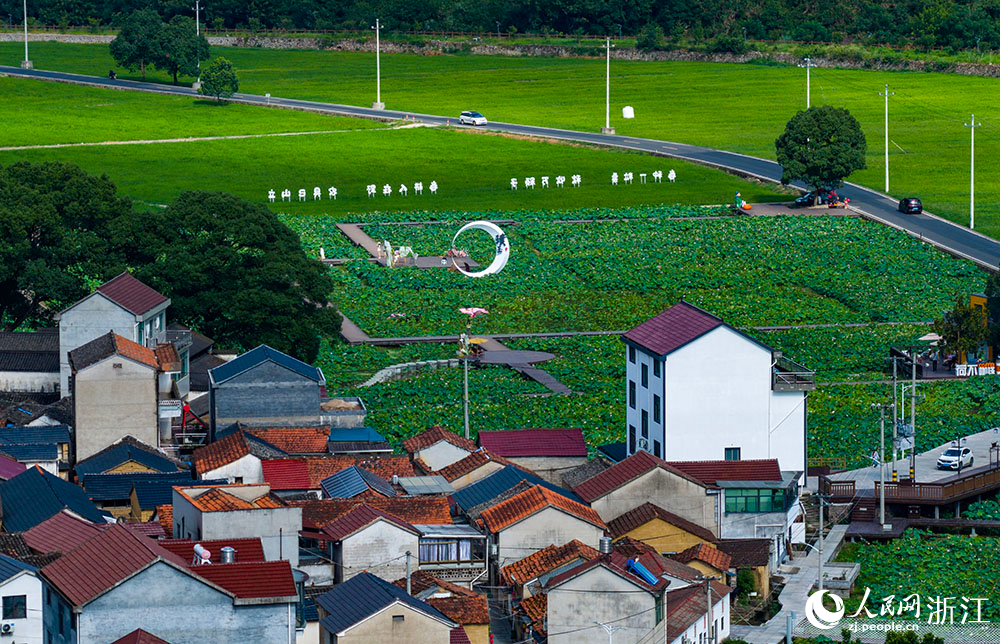 浙江省嵊州市貴門鄉璞玉村。人民網 章勇濤攝