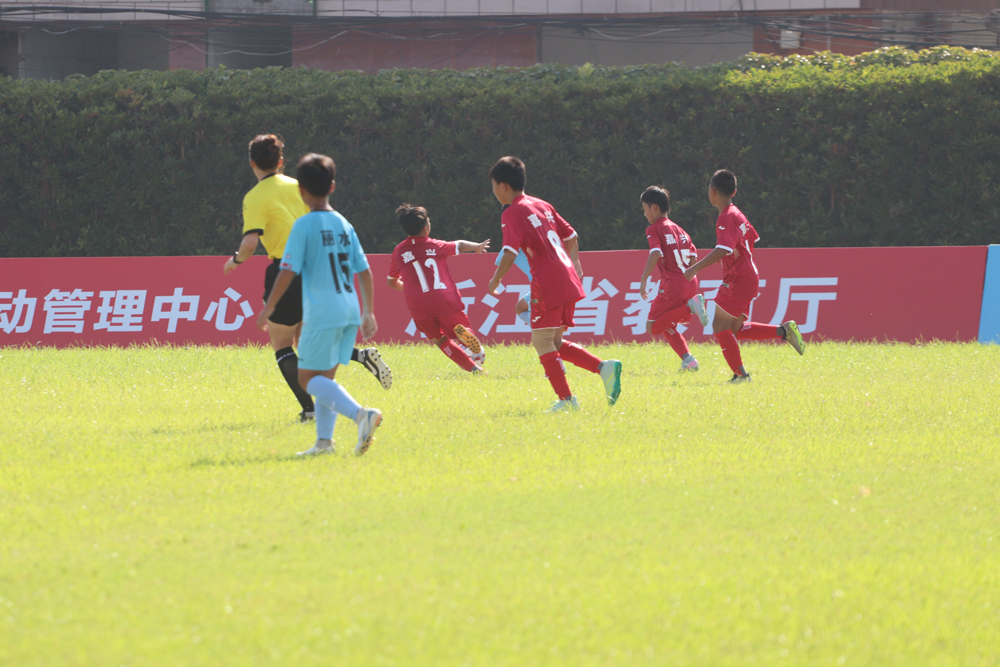 2025年浙江省青少年足球（男子丙組）錦標賽首場比賽開賽。胡星宇攝