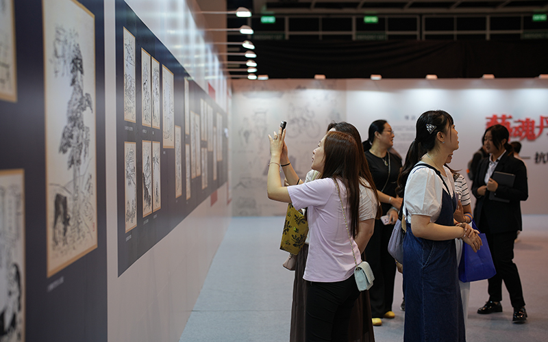 漫畫作品展現場。陳靈超攝