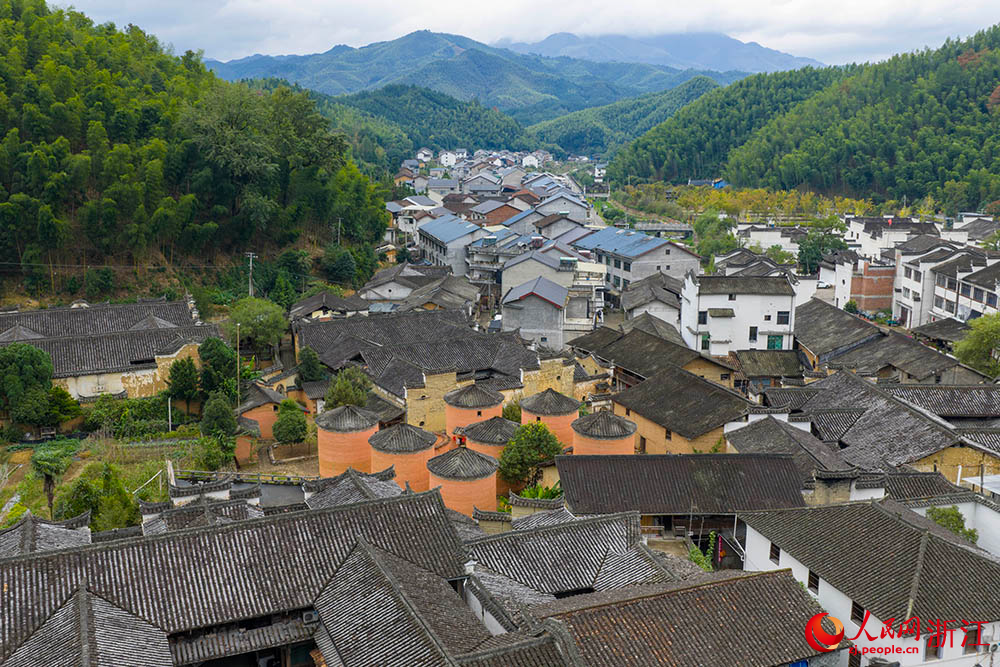浙江省龍泉市源底村。人民網 章勇濤攝