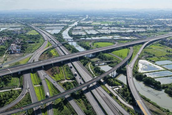 蘇臺高速公路（二期）。桐鄉市委宣傳部供圖
